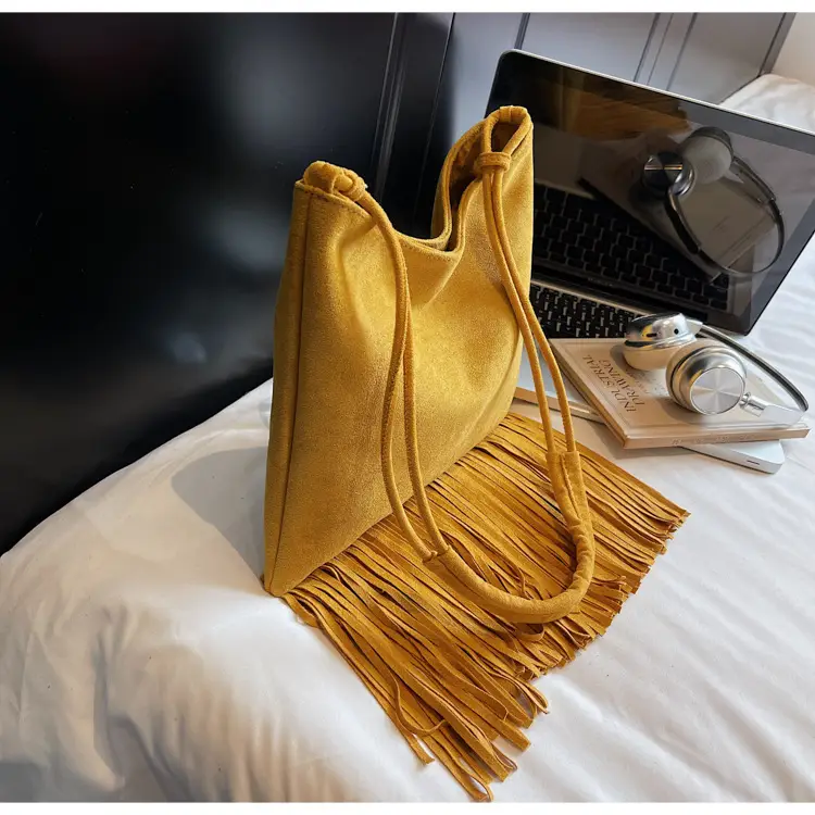 Women's Tassel Shoulder Bag Olive Green 2025 — feature 17