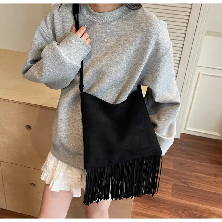 Women's Tassel Shoulder Bag Olive Green 2025 — feature 37