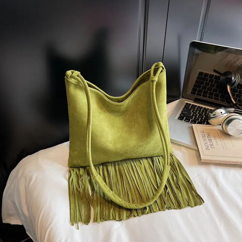 Women's Tassel Shoulder Bag Olive Green 2025 - Image 3