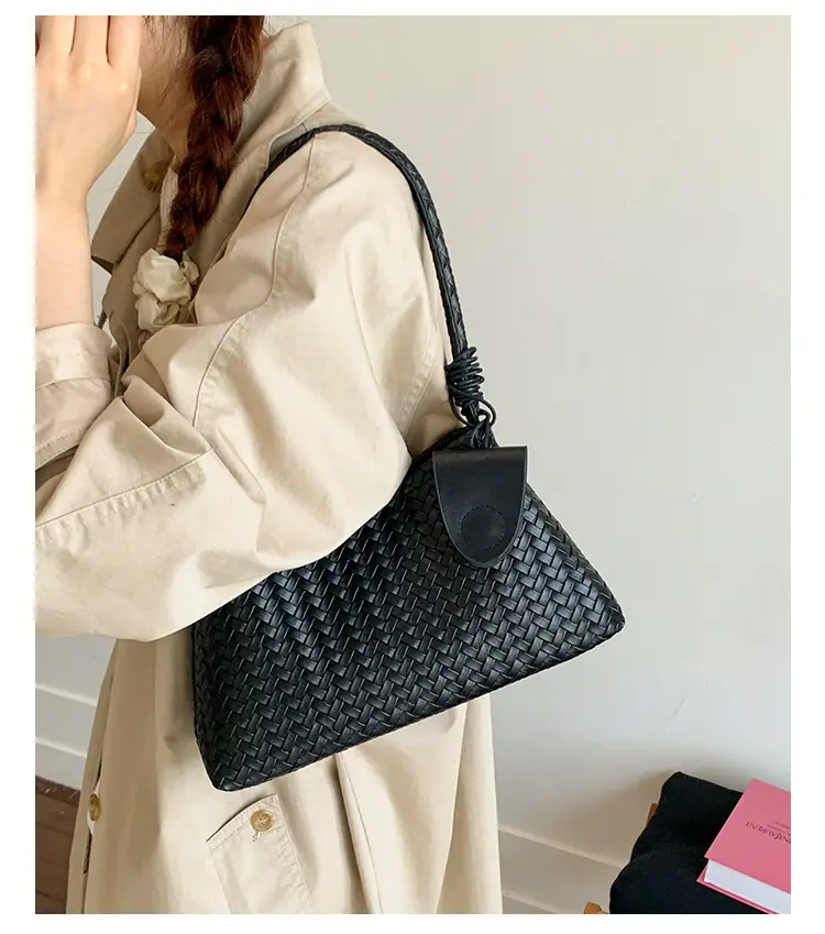 Retro Brown Textured Crossbody Bag for Women — feature 14