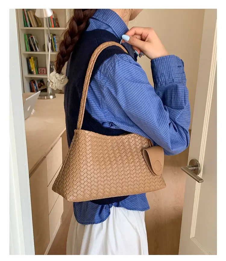 Retro Brown Textured Crossbody Bag for Women — feature 15
