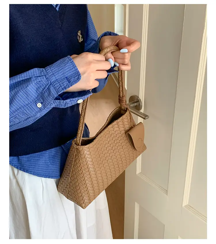 Retro Brown Textured Crossbody Bag for Women — feature 16