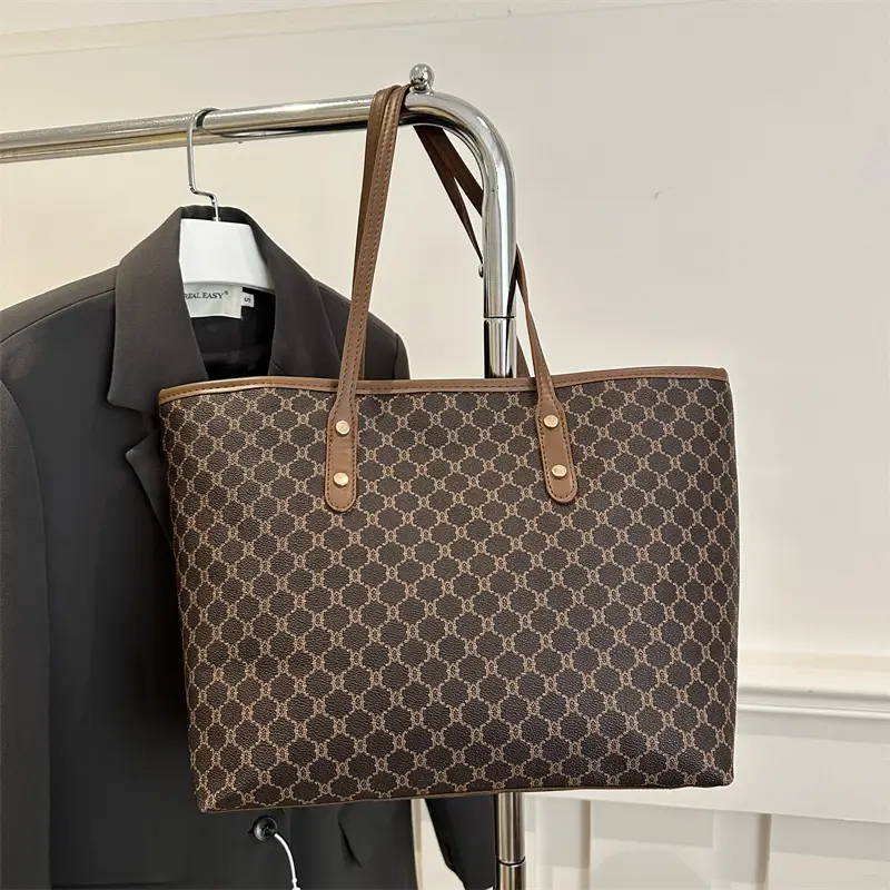 New Fashionable Large Capacity Women's Tote Bag - Image 3
