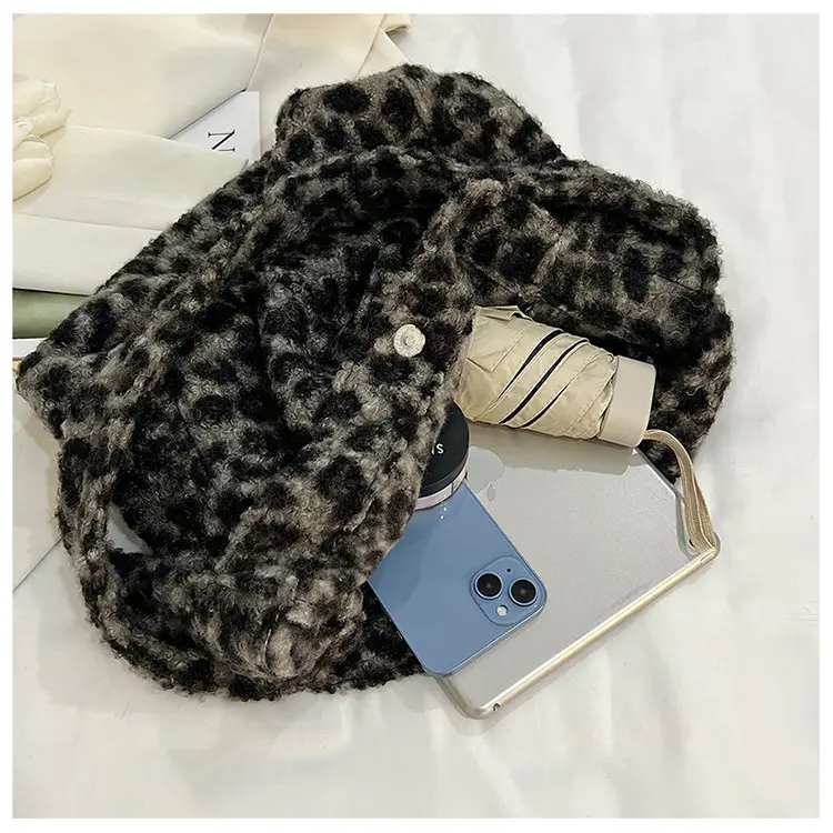Korean Style Furry Leopard Print Wool Shoulder Bag — feature 10