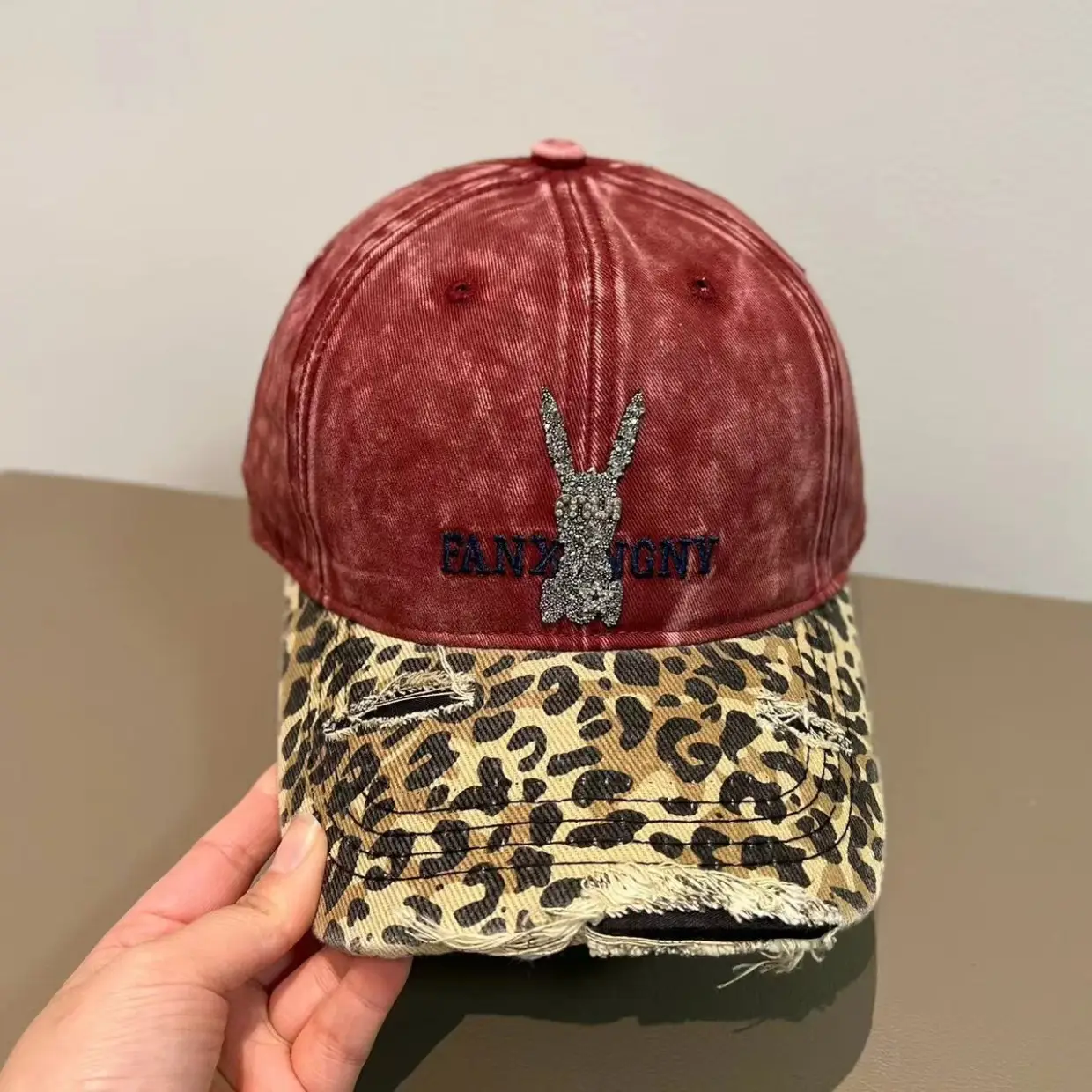 2025 Retro Leopard Print Sweet Cool Rhinestone Letter Duckbill Cap for Women — feature 7