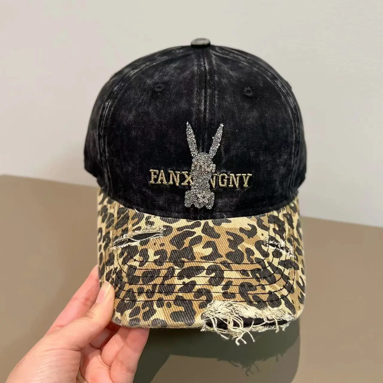 2025 Retro Leopard Print Sweet Cool Rhinestone Letter Duckbill Cap for Women - Image 2
