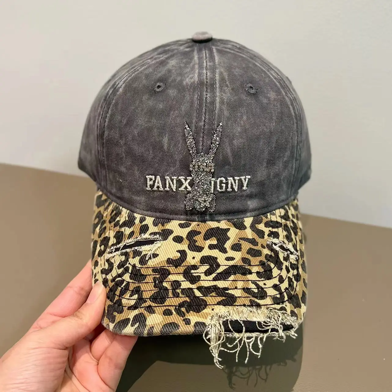 2025 Retro Leopard Print Sweet Cool Rhinestone Letter Duckbill Cap for Women - Image 3