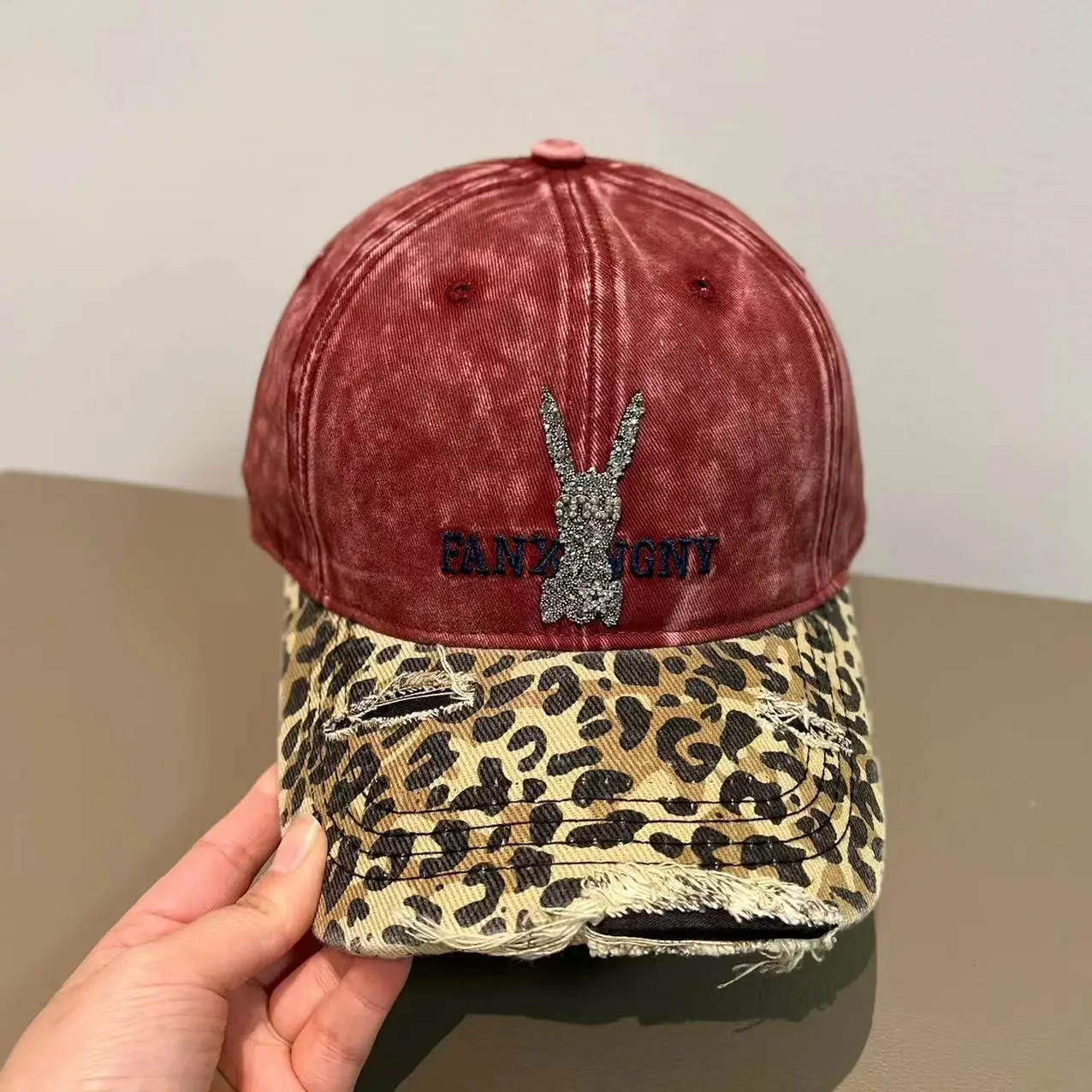 2025 Retro Leopard Print Sweet Cool Rhinestone Letter Duckbill Cap for Women - Image 4
