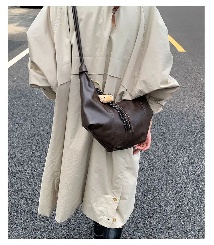 Brown Leather Shoulder Bag for Women 2025 — feature 15