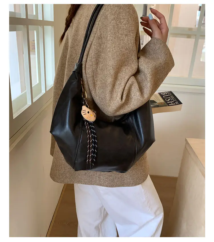 Brown Leather Shoulder Bag for Women 2025 — feature 31