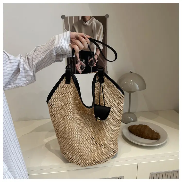 Women Woven Shoulder Bag 2025 Summer Niche Design — feature 12