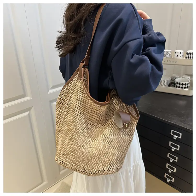 Women Woven Shoulder Bag 2025 Summer Niche Design — feature 13