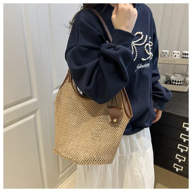 Women Woven Shoulder Bag 2025 Summer Niche Design — feature 17