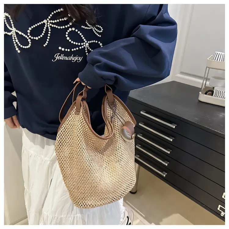 Women Woven Shoulder Bag 2025 Summer Niche Design — feature 18