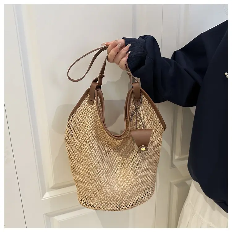 Women Woven Shoulder Bag 2025 Summer Niche Design — feature 19