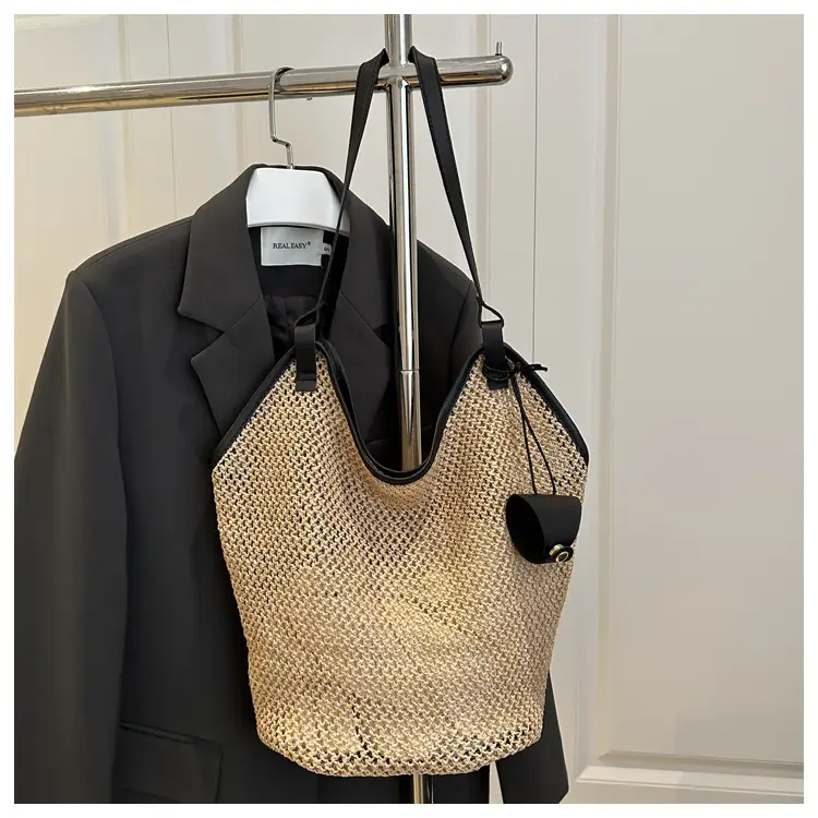 Women Woven Shoulder Bag 2025 Summer Niche Design — feature 22