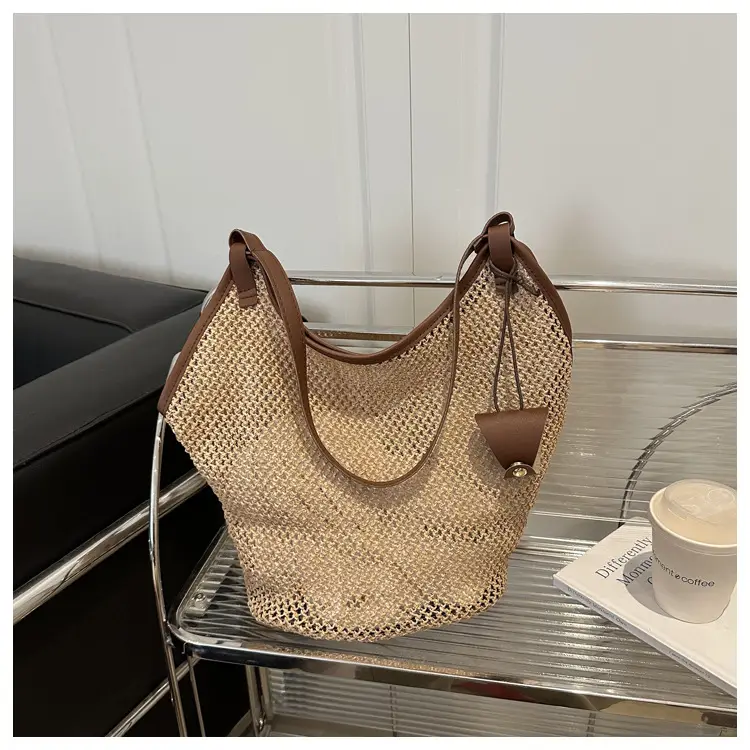Women Woven Shoulder Bag 2025 Summer Niche Design — feature 24