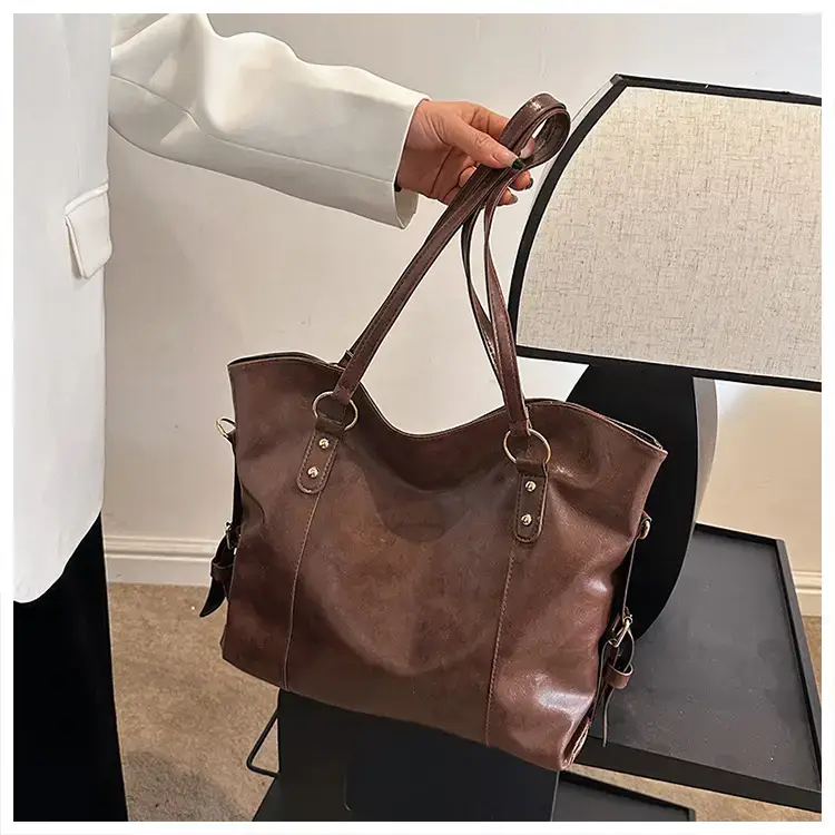 Black Leather Shoulder Bag for Women Large Capacity — feature 23