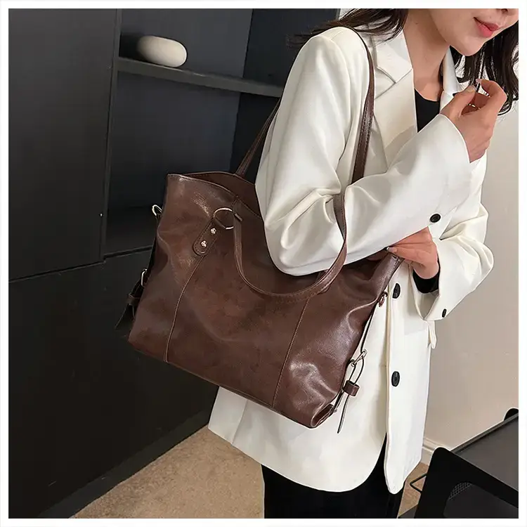 Black Leather Shoulder Bag for Women Large Capacity — feature 26