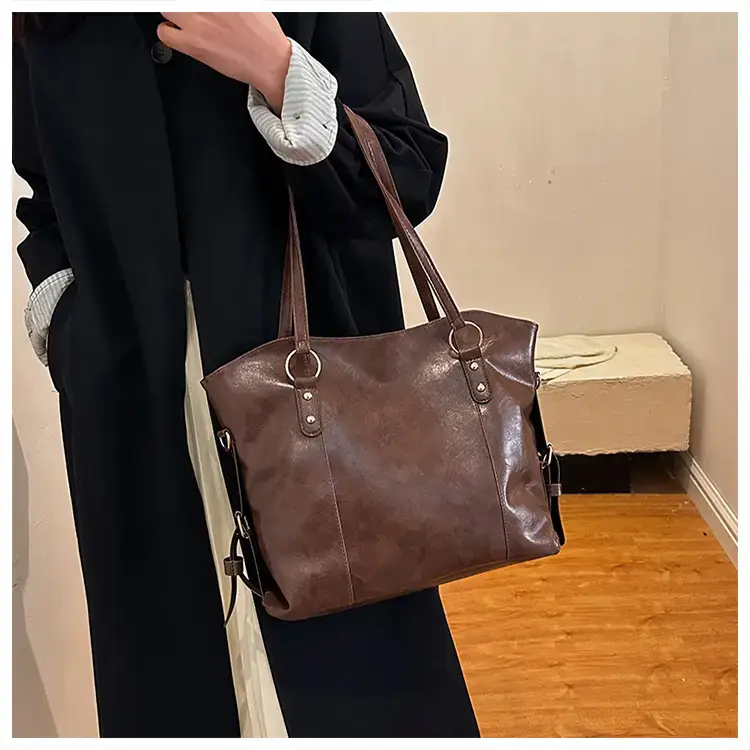 Black Leather Shoulder Bag for Women Large Capacity — feature 29
