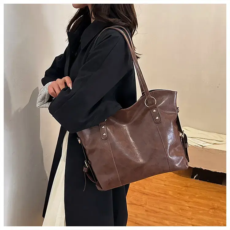 Black Leather Shoulder Bag for Women Large Capacity — feature 30