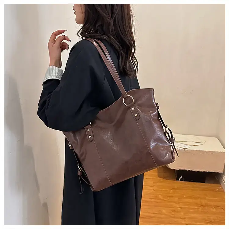 Black Leather Shoulder Bag for Women Large Capacity — feature 31