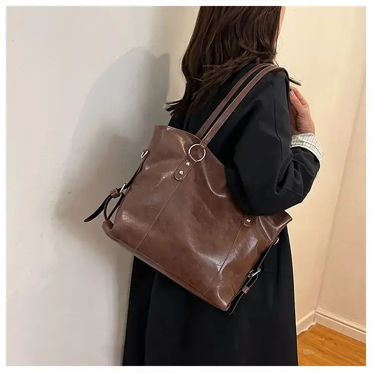 Black Leather Shoulder Bag for Women Large Capacity — feature 33