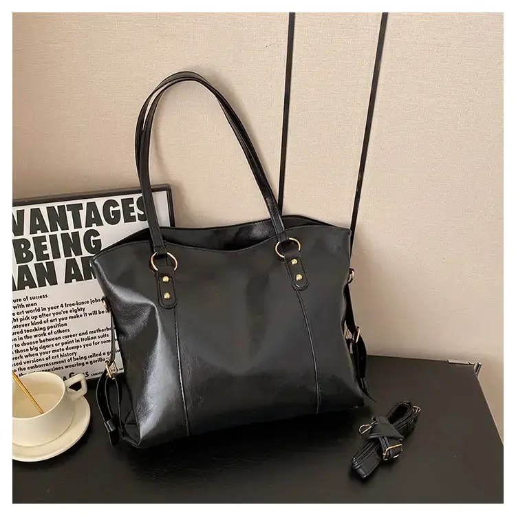 Black Leather Shoulder Bag for Women Large Capacity — feature 37