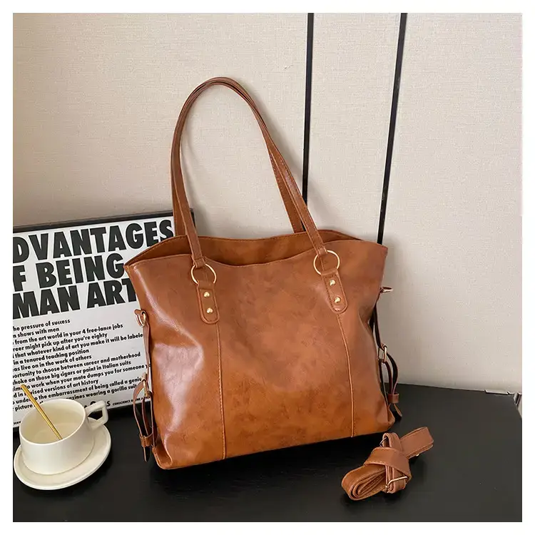 Black Leather Shoulder Bag for Women Large Capacity — feature 39