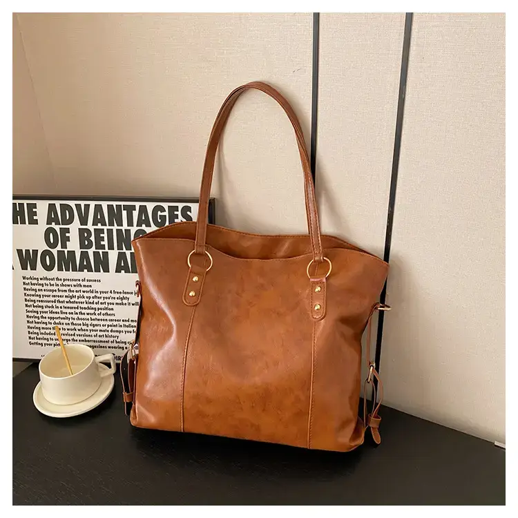 Black Leather Shoulder Bag for Women Large Capacity — feature 40