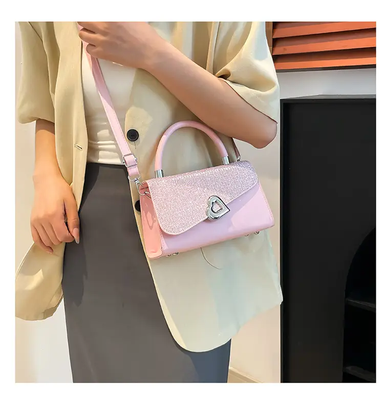 Crossbody Bag Women Bright Star Oblique 2025 — feature 17