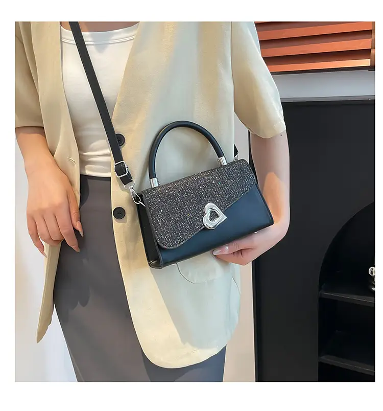 Crossbody Bag Women Bright Star Oblique 2025 — feature 24