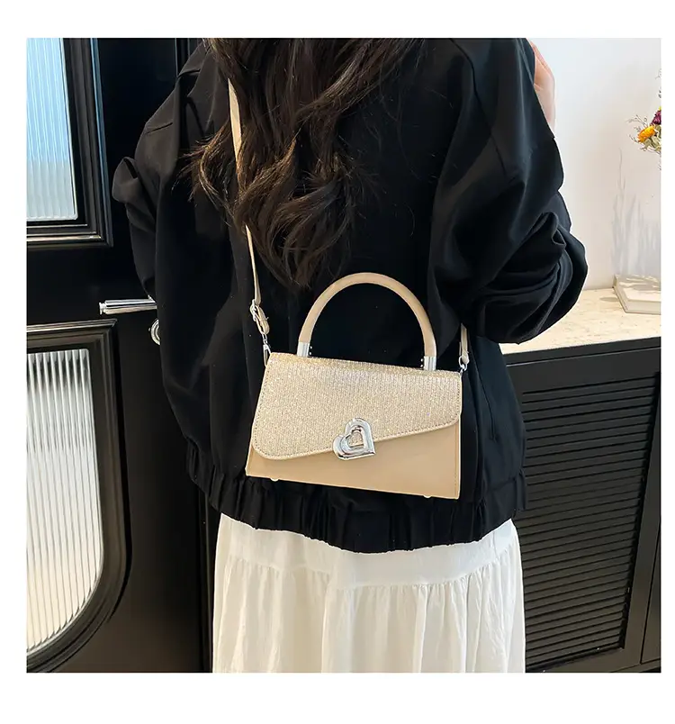 Crossbody Bag Women Bright Star Oblique 2025 — feature 33