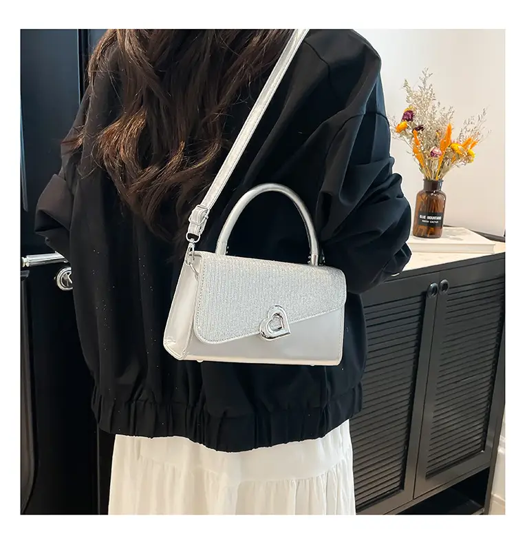 Crossbody Bag Women Bright Star Oblique 2025 — feature 42