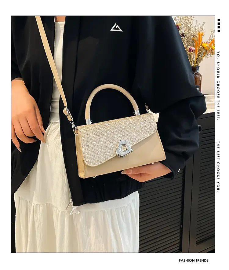 Crossbody Bag Women Bright Star Oblique 2025 — feature 8