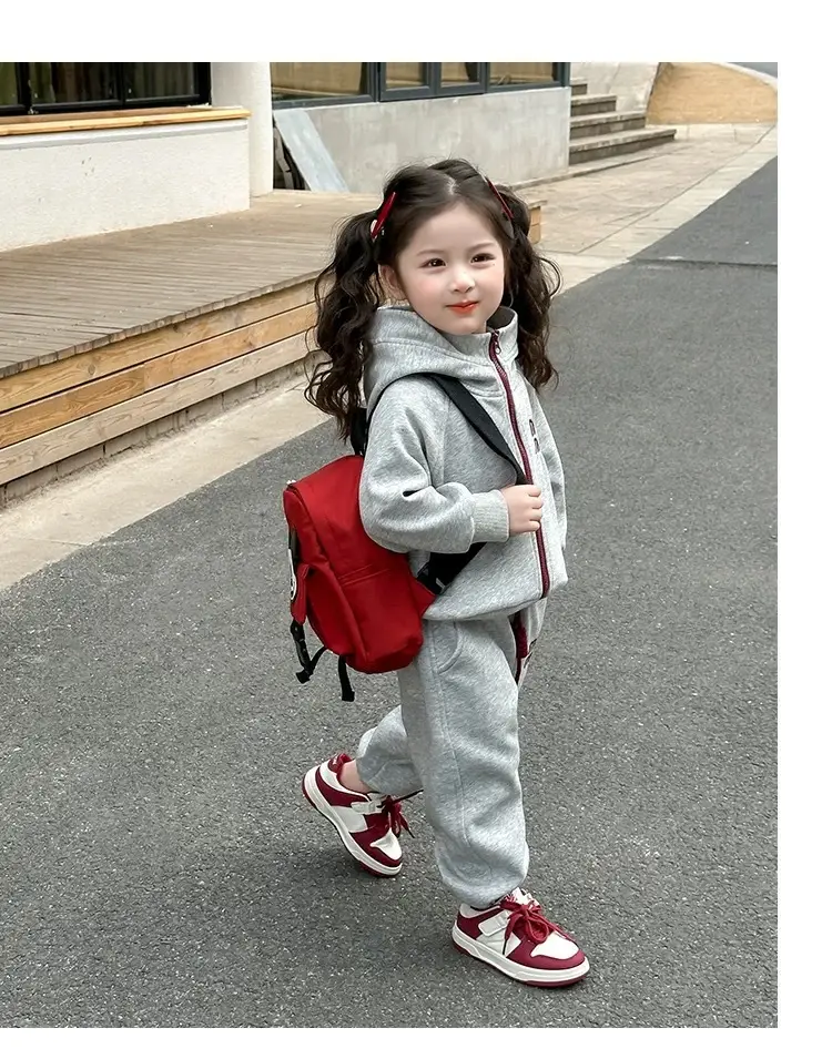 Girls Korean Style Suit Spring and Autum 2025 New Kidsren's Style Hooded Sports Sweatshirt Fashionable Spring Two-Piece Set — feature 3