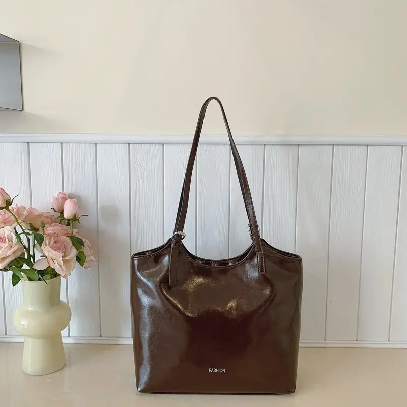 Black Leather Tote Bag for Women Large Capacity Shoulder Bag - Image 6