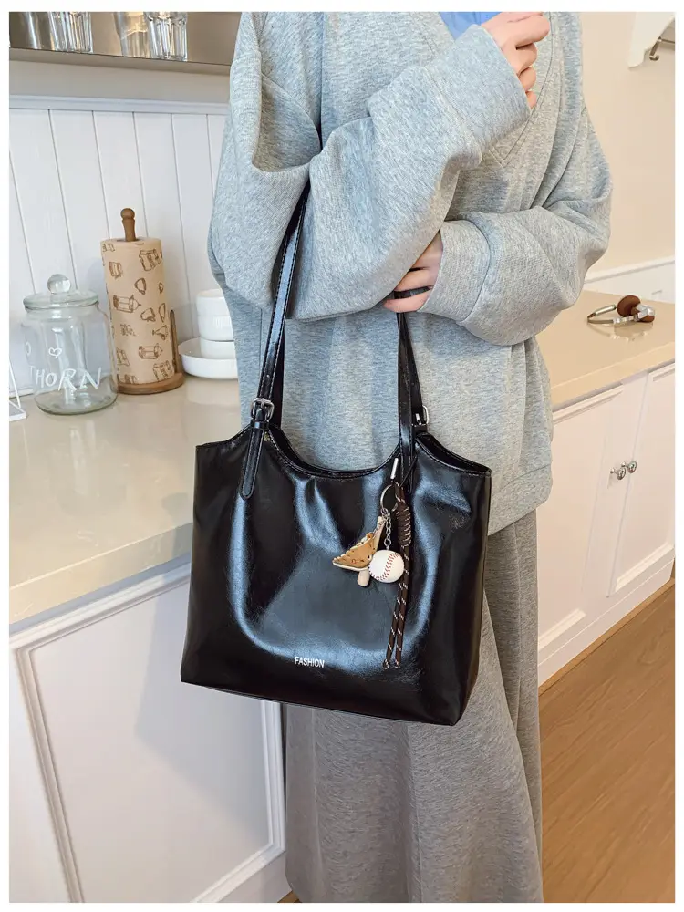 Black Leather Tote Bag for Women Large Capacity Shoulder Bag — feature 18
