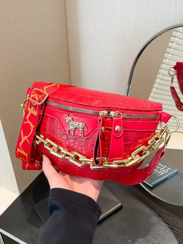 Women's Crocodile Pattern Chest Bag with Gold Chain