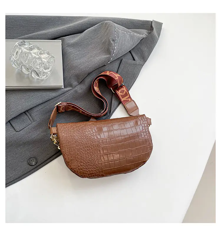 Women's Crocodile Pattern Chest Bag with Gold Chain — feature 14