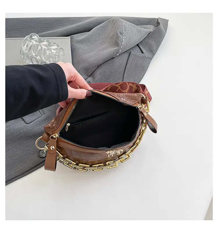 Women's Crocodile Pattern Chest Bag with Gold Chain — feature 15