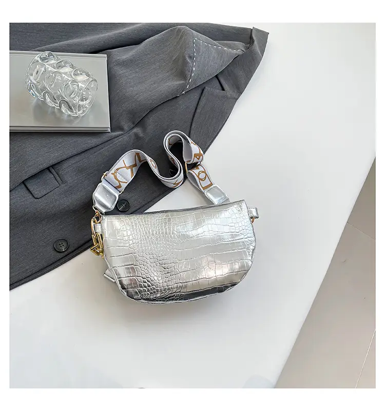 Women's Crocodile Pattern Chest Bag with Gold Chain — feature 17
