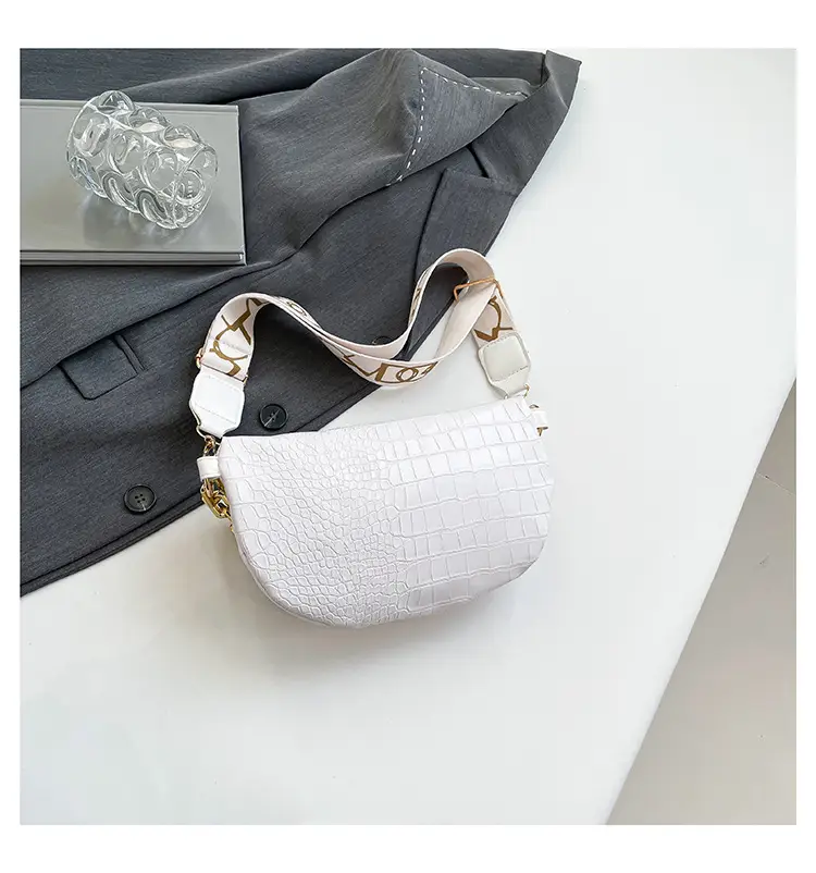 Women's Crocodile Pattern Chest Bag with Gold Chain — feature 20