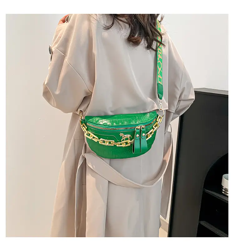Women's Crocodile Pattern Chest Bag with Gold Chain — feature 8