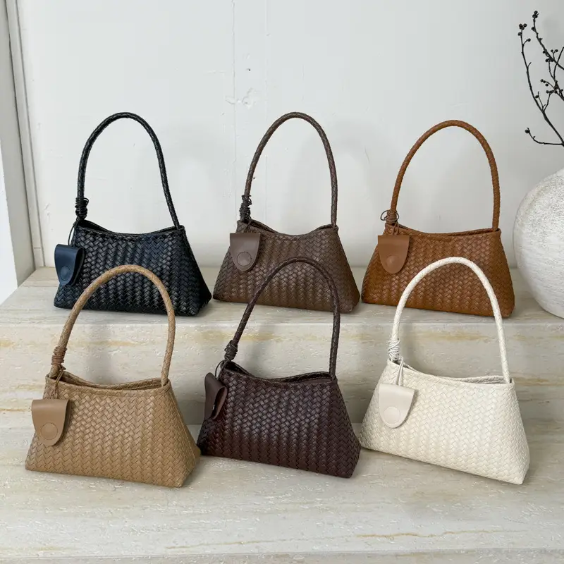 Woven Leather Shoulder Bag for Women 2025 New Niche Design — feature 1