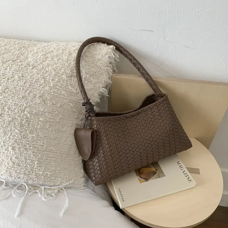 Woven Leather Shoulder Bag for Women 2025 New Niche Design - Image 4