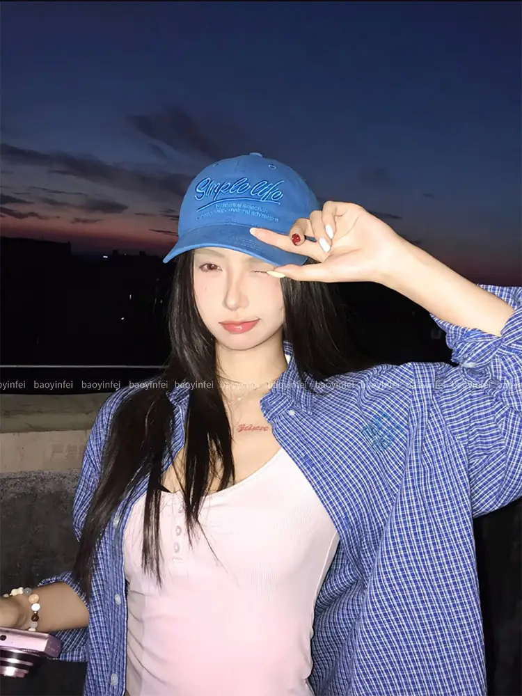 Blue Letter Embroidery Baseball Cap for Women — feature 2