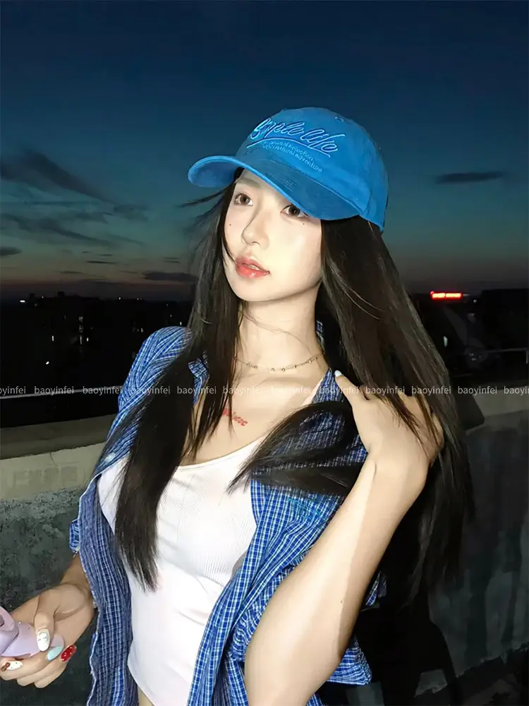 Blue Letter Embroidery Baseball Cap for Women — feature 3