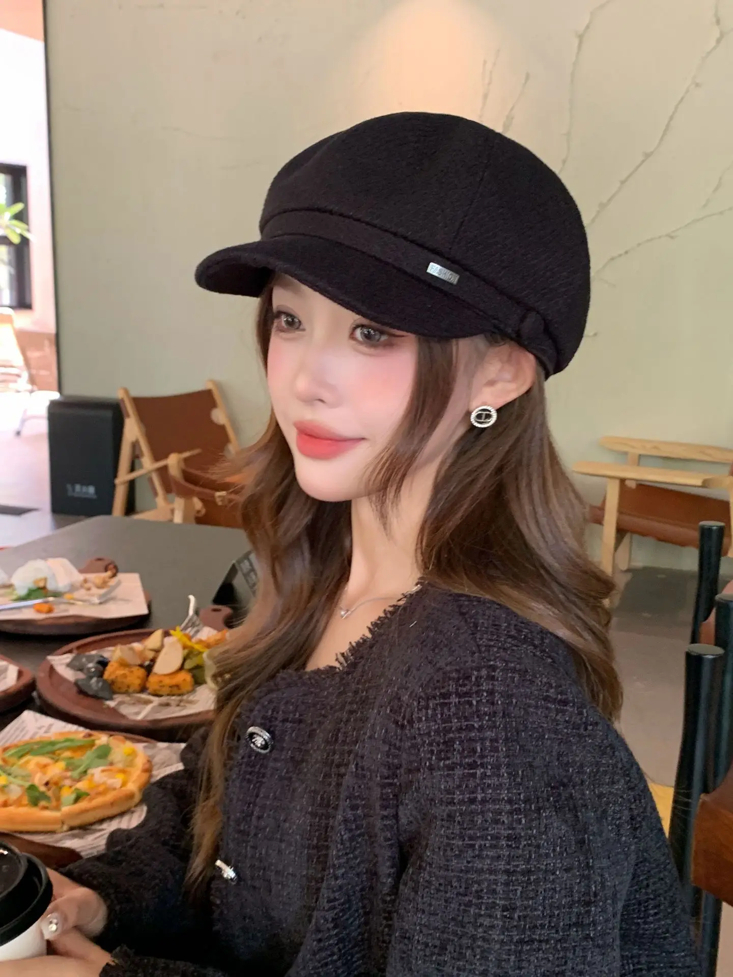 Women Duckbill Beret Chanel Style Woolen Black — feature 1