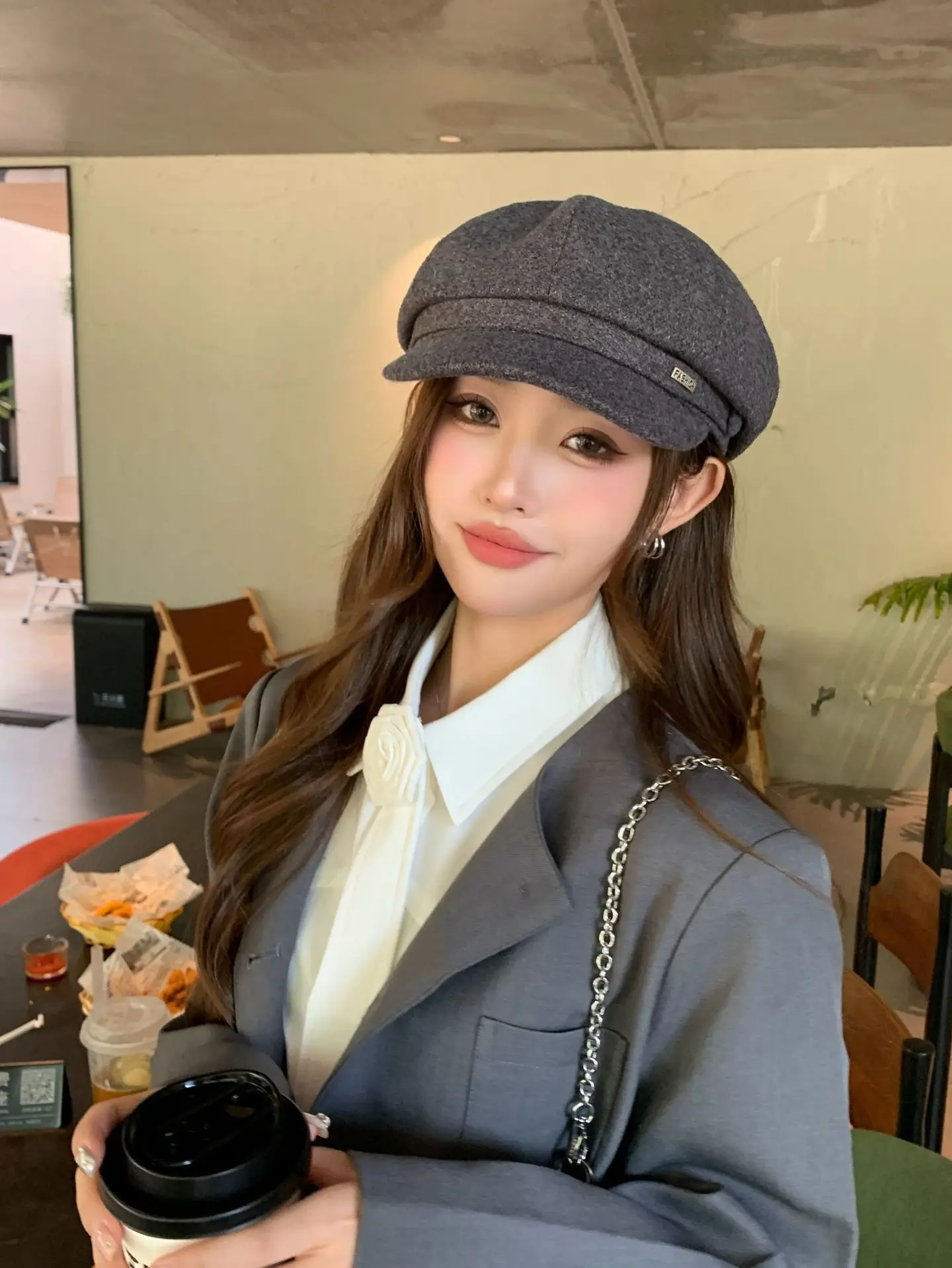 Women Duckbill Beret Chanel Style Woolen Black — feature 3
